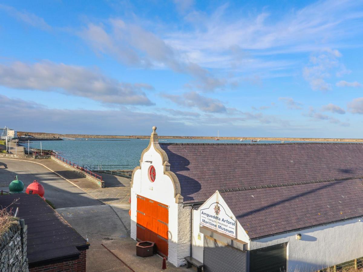 Port Apartment 1 Holyhead Eksteriør billede